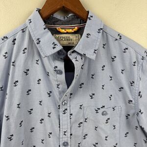 Free Planet Men's Medium Button Up Short Sleeve Blue Hawaiian Palm Tree Flamingo